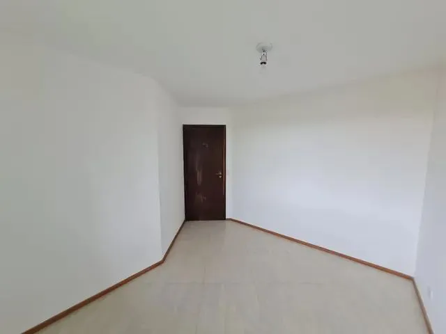Imagem 3: Alugue Rápido e Sem Burocracia - Sobrado no Uberaba!!