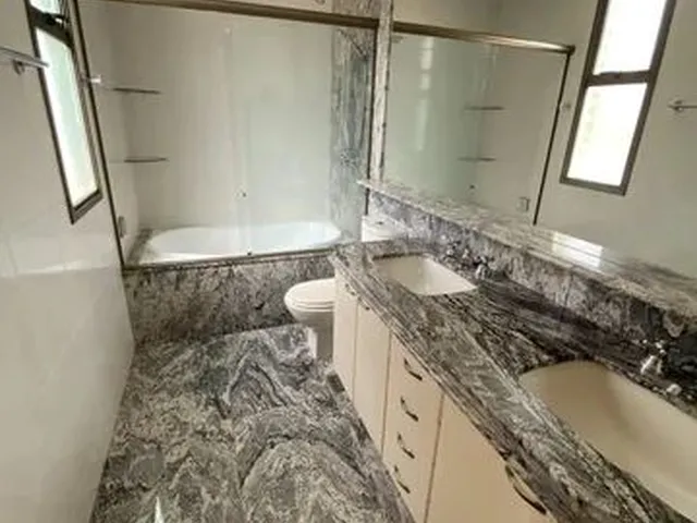 Imagem 3: Apartamento para Aluguel com 148 Metros Quadrados com 4 Quartos em Savassi - Belo Horizont