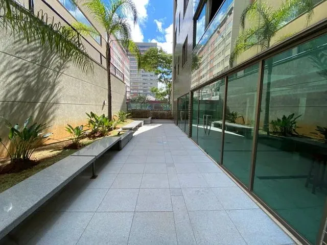 Imagem 12: Apartamento para Aluguel com 148 Metros Quadrados com 4 Quartos em Savassi - Belo Horizont