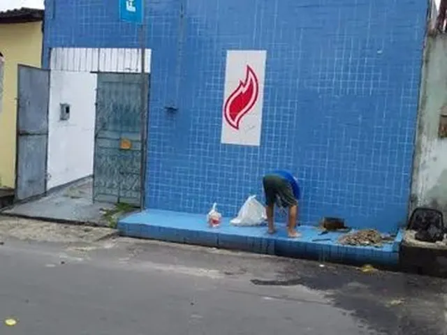 Imagem: Casa com Ponto Comercial (Distribuidora