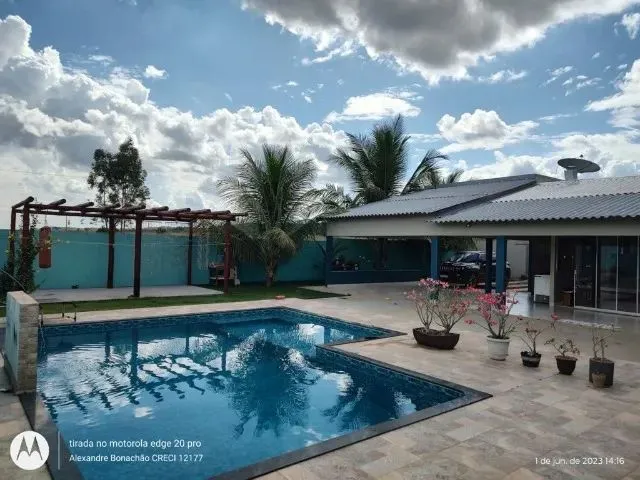Imagem 1: Imóvel Residencial/ Pequena Chácara em Confresa/Mt 2500 M2 - 3 Quartos - Área de Lazer