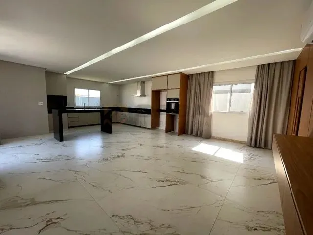 Imagem 1: Mansão com 4 Quartos no Alphaville Jacuhy