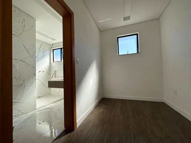 Imagem 16: Casa Linear com 3 Suítes no Residencial Alvim