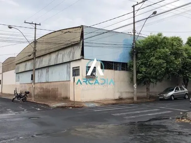 Imagem: Lote / Terreno para Venda em Centro de 3360.65M²