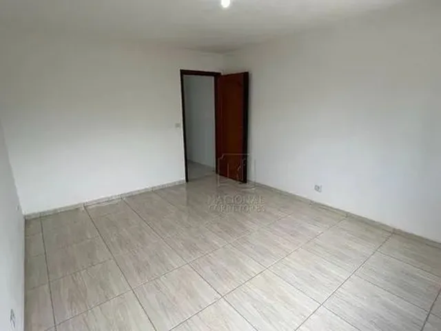 Imagem: A casa possui 3 Dormitórios, 3 Banheiros, 2 Vagas na