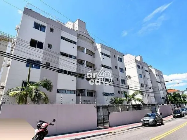 Imagem: O apartamento possui 2 Dormitórios, 1 Banheiro, 1 Vaga na