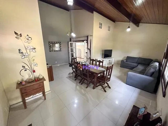 Imagem: Casa com 3 Dormitórios À Venda, 150 M²
