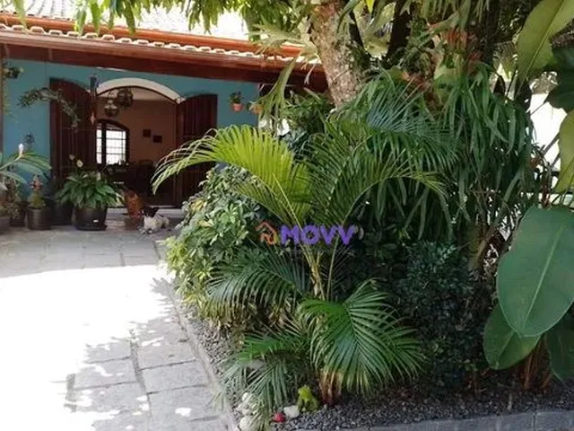 Imagem: Casa com 3 Dormitórios À Venda, 273 M²