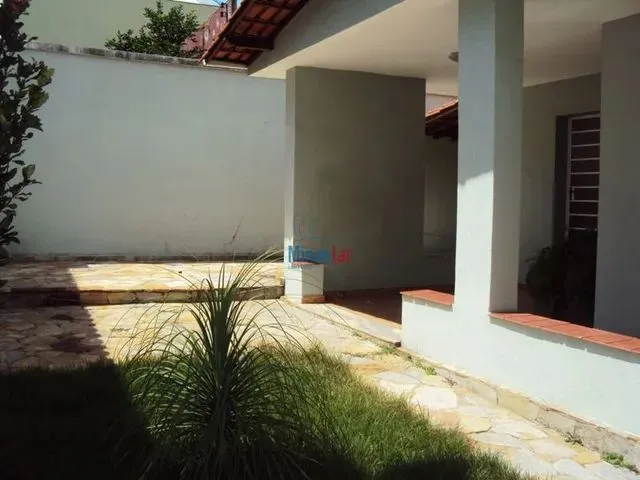 Imagem: Belo Horizonte - Casa Padrão - Padre Eustáquio