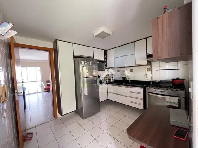 Imagem 7: Abrantes, Estrada do Coco. Duplex Composto de 4 Quartos Sendo 3 Suítes, Closet, 1 Quarto