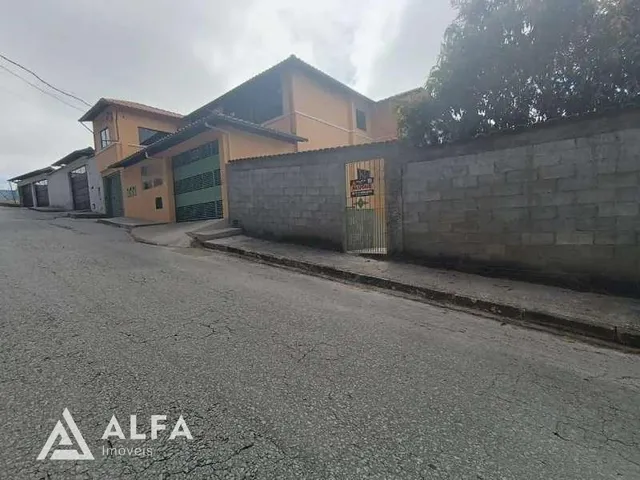 Imagem: Casa Aconchegante com 3 Dormitórios e Área