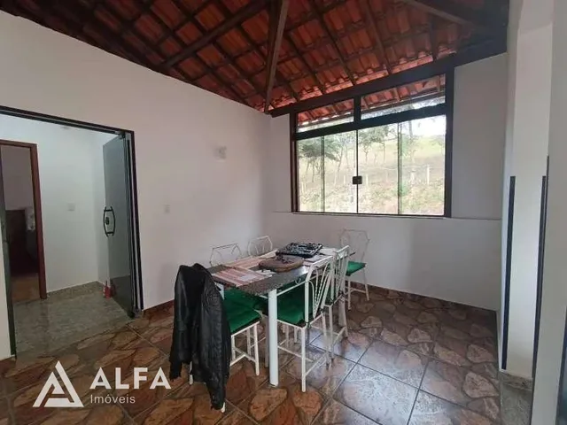 Imagem 3: Casa Aconchegante com 3 Dormitórios e Área Gourmet