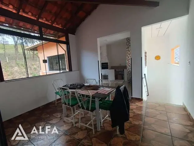 Imagem 4: Casa Aconchegante com 3 Dormitórios e Área Gourmet