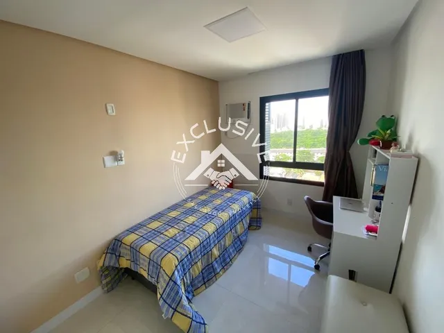 Imagem 8: Duplex Totalmente Reformado com Piscina Privativa: Oportunidade Única em Localização