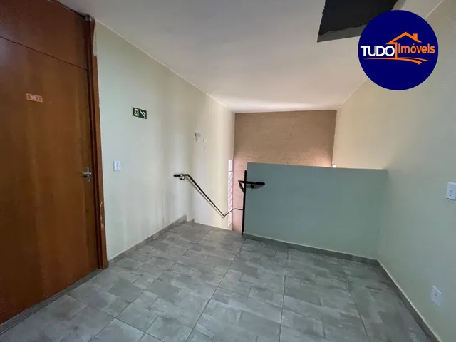 Imagem 9: Apartamento de 2 Quartos, Reformado, Todo com Armários, Financia