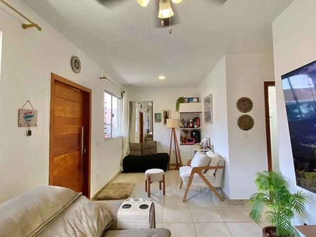 Imagem: Casa À Venda com 5 Quartos, Sendo 4 Suítes