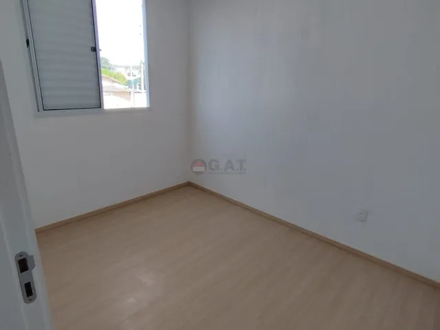 Imagem: O apartamento possui 2 Dormitórios, 1 Banheiro, 1 Vaga na