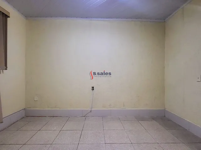 Imagem 6: Casa com 3 Quartos, Piscina, Churrasqueira Excelente Localização, Rua 10 de Vicente