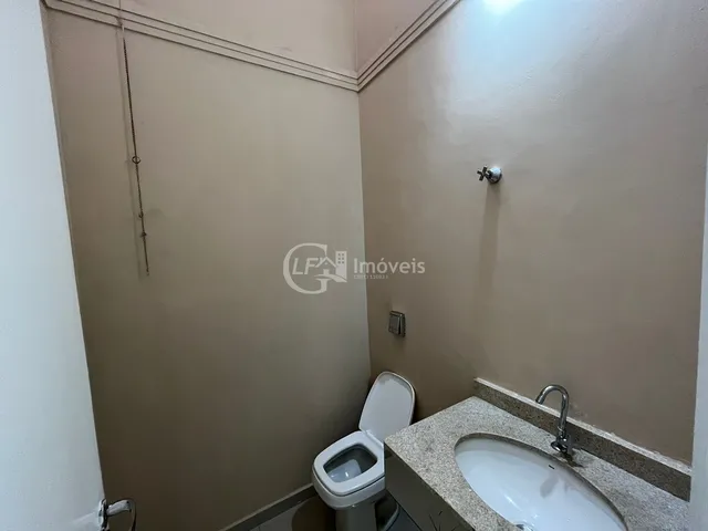 Imagem 16: Casa Espaçosa para Locação - 3 Quartos