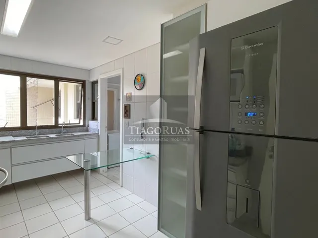 Imagem 16: Aluguel em Alphaville, 4/4 com 3 Suítes com 138 M² e 2 Vagas de Garagem