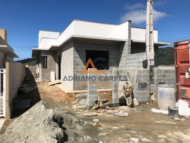 Imagem: Adriano Carpes Vende Geminado Localizado