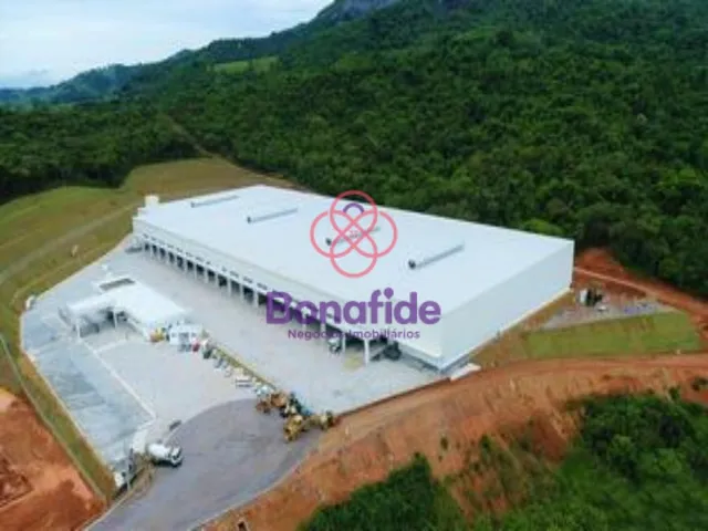 Imagem: Galpão Industrial, no Condomínio Extrema