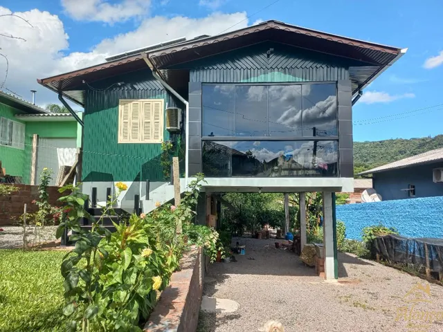 Imagem: Casa com Dois Dormitórios. Bairro Esperança