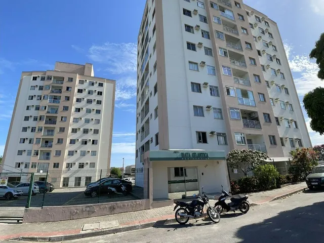 Imagem 2: Oportunidade - Apartamento com 2 Quartos, Varanda, 1 Vaga de Garagem Privativa, Sol da Man