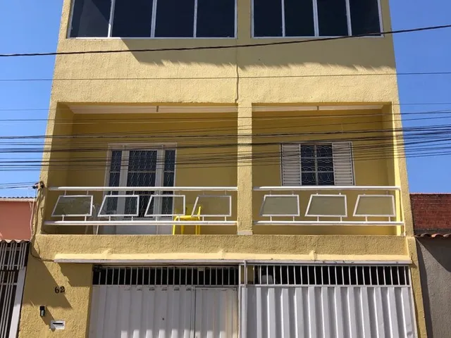Imagem: Sobrado em Arniqueiras - 3 Quartos - Salão