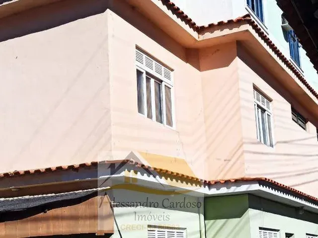 Imagem: Casa com 2 quartos, 70m², à venda na Chácara