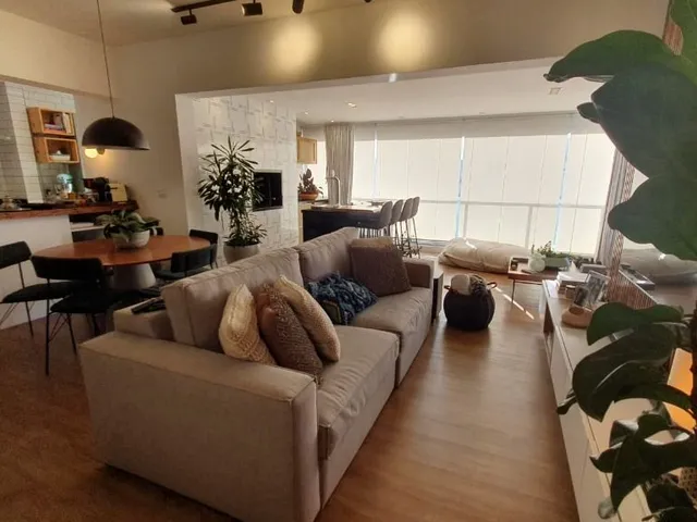 Imagem: O apartamento possui 3 Dormitórios, 3 Suítes, 7