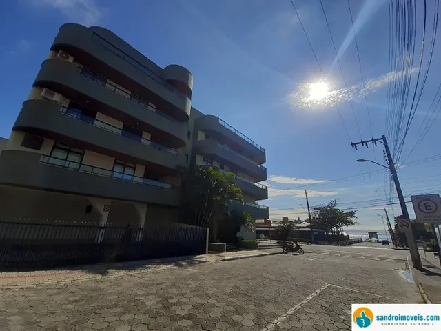 Imagem: Apartamento na Av. Principal de Bombas