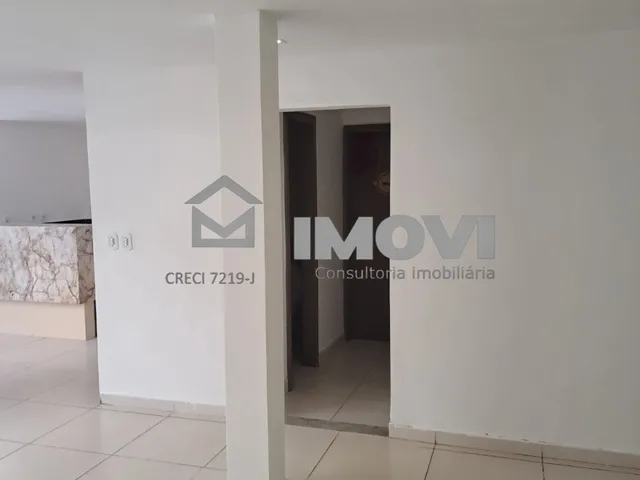 Imagem 13: Imóvel Comercial Ou Residêncial, com 2 Lojas de 40M², Totalizando 400M², Zona Nobre