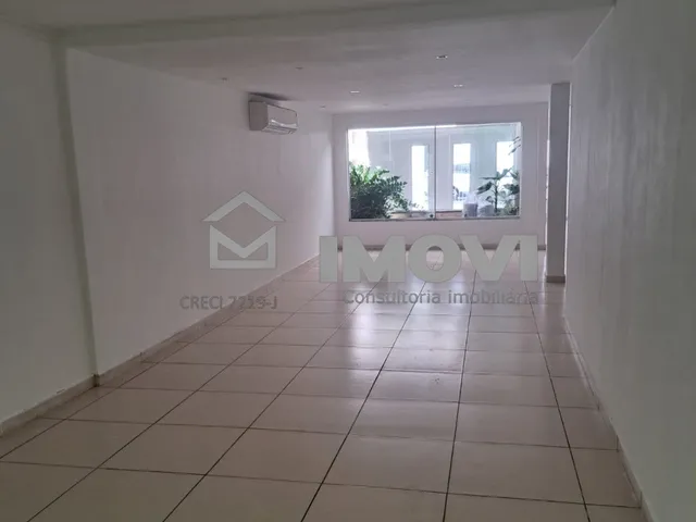 Imagem 4: Imóvel Comercial Ou Residêncial, com 2 Lojas de 40M², Totalizando 400M², Zona Nobre