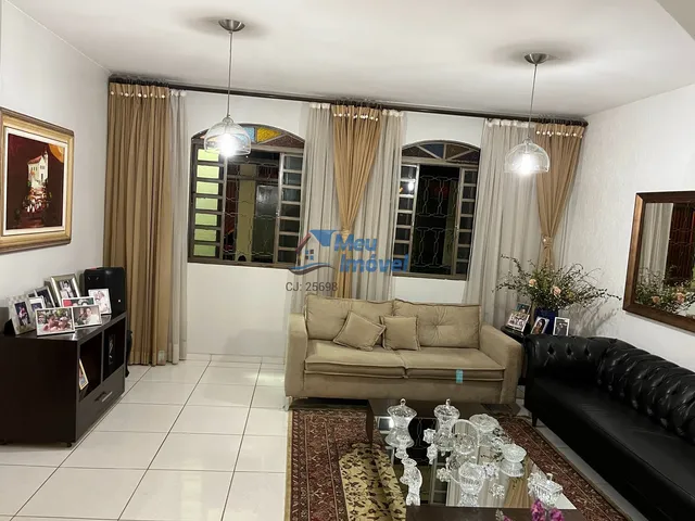 Imagem 1: Qe 44 Guará Casa Sobrado 3 Quartos Suíte Armários 250M² 3 Vagas Ac Financiamento