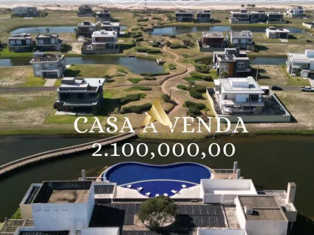 Imagem: Linda Casa no Condomínio À Beira Mar em