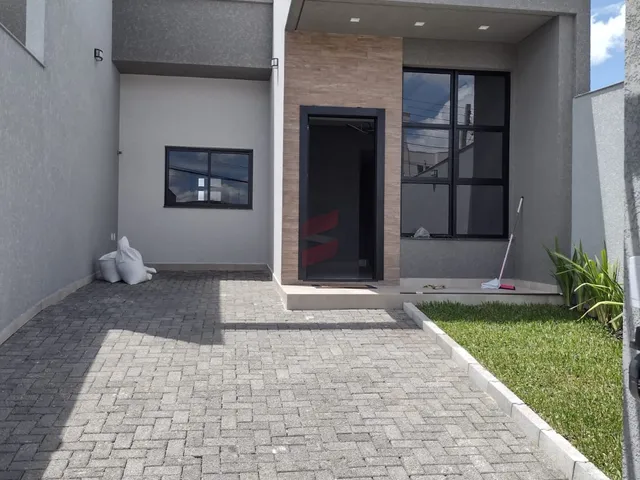 Imagem 2: Casa com 3 Dormitórios À Venda com 180M² por R$ 780.000,00 no Bairro Pineville