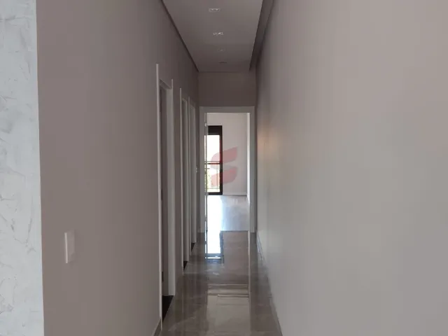 Imagem 7: Casa com 3 Dormitórios À Venda com 180M² por R$ 780.000,00 no Bairro Pineville