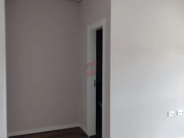 Imagem 13: Casa com 3 Dormitórios À Venda com 180M² por R$ 780.000,00 no Bairro Pineville