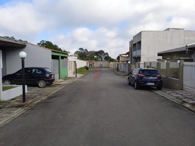 Imagem 2: Casa com 2 Dormitórios À Venda com 204.03M² por R$ 310.000,00 no Bairro Vila Juliana
