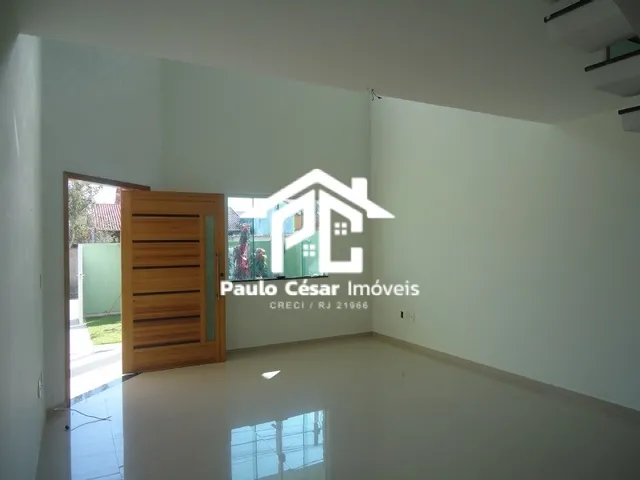 Imagem 2: Ampla Casa de 3 Quartos com 240, Excelente Iluminação e Circulação. Dois Andares
