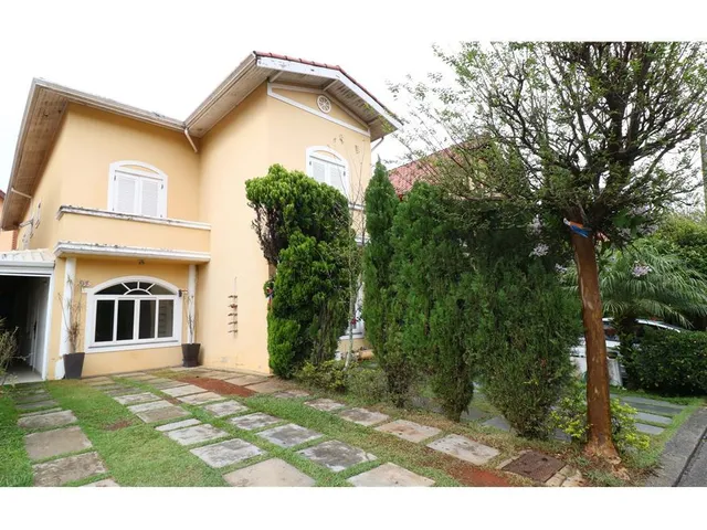 Imagem: A casa em condomínio possui 3 Dormitórios, 1 Suíte, 4