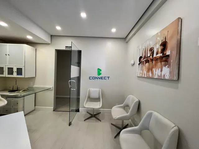 Imagem: Sala Comercial com 6 Dormitorio(S) Localizado(A)