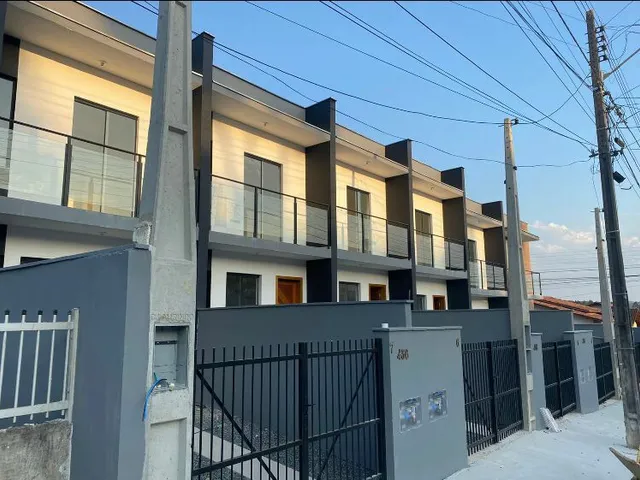Imagem: Sobrado À Venda no Bairro Boehmerwald