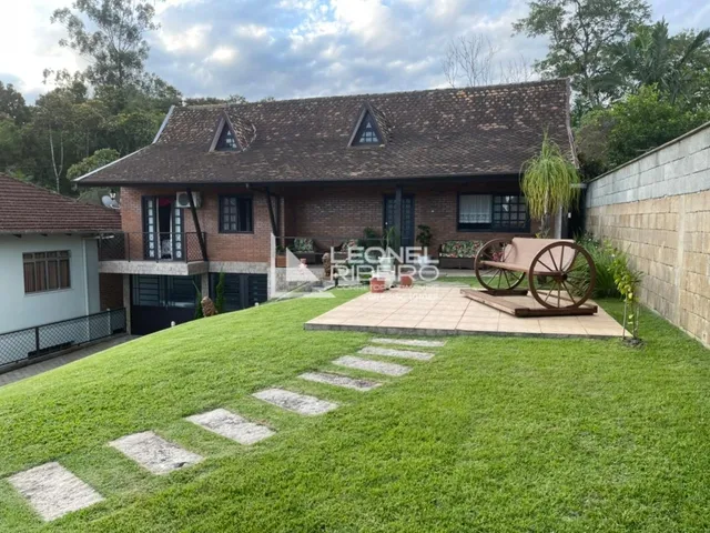 Imagem: Casa com 3 dormitórios à venda no bairro