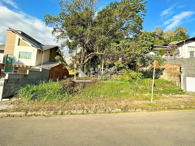 Imagem: Terreno à venda, 687,40m² bairro no Quintino