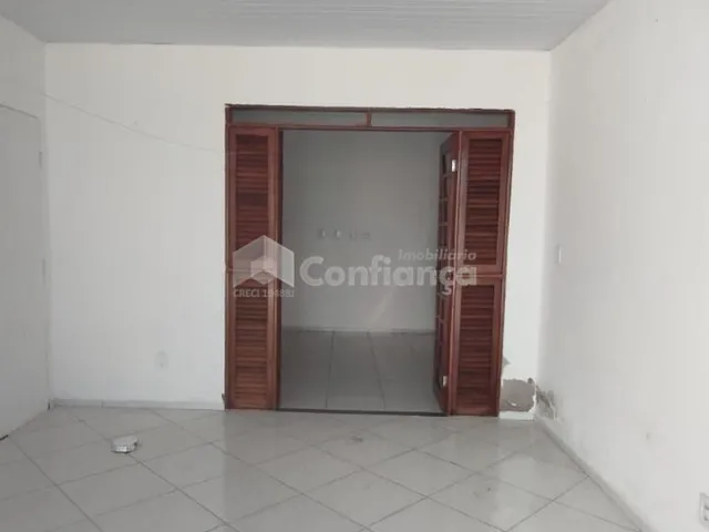 Imagem: Casa Padrão no bairro Tabapuá - Caucaia