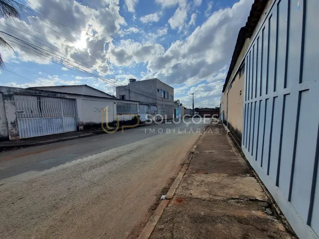 Imagem 12: Casa 3 Quartos | 2 Lojas Comerciais, Lote de 900M²