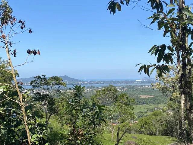 Imagem: O terreno possui 14.000m² de Área e está localizado em