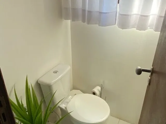 Imagem 16: Casa à venda em alto padrão rústico no centrinho da Praia do Rosa